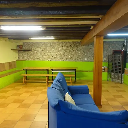 Can Cortina Hostel Tuixen